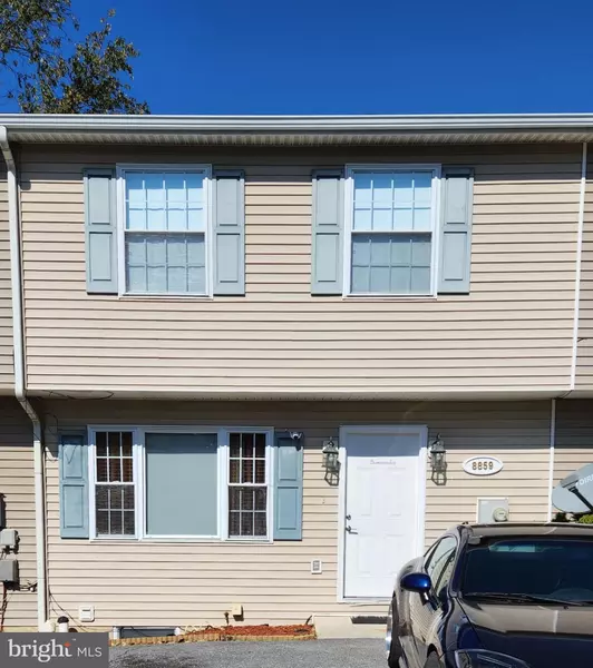 8859 PICADILLY CIR, Waynesboro, PA 17268