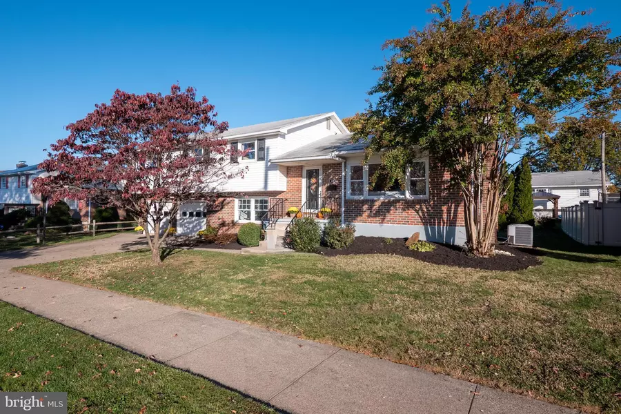 1428 SHELBOURNE DR, Bethlehem, PA 18018