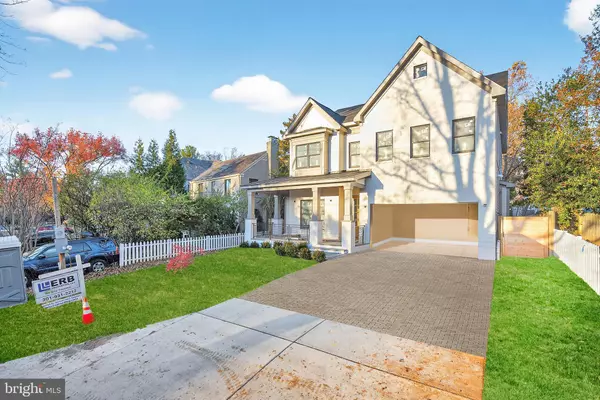 Bethesda, MD 20814,7113 FAIRFAX RD