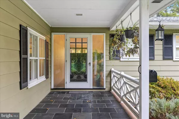 Princeton, NJ 08540,150 LEABROOK LN