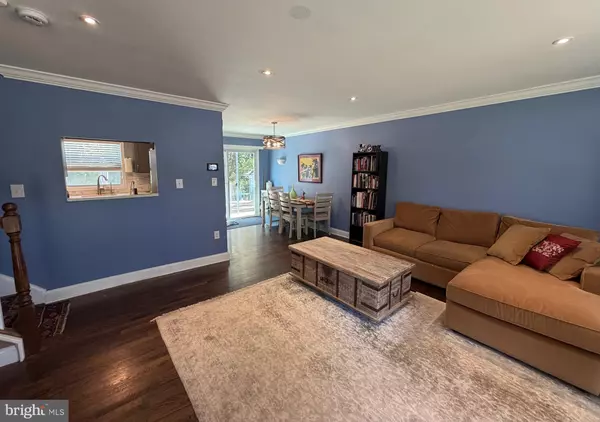 Capitol Heights, MD 20743,708 IONA TER