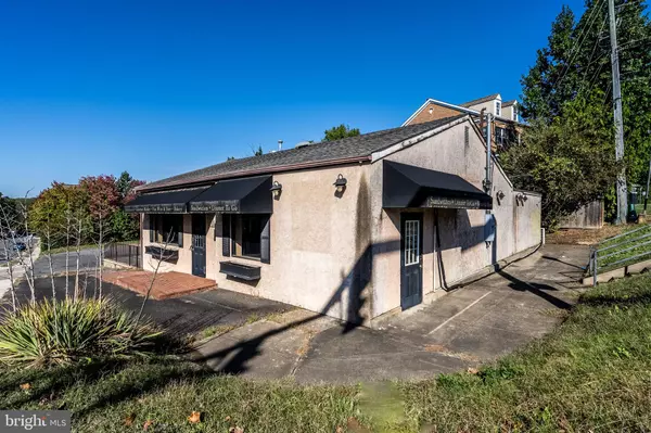 Fairfax, VA 22030,4328 CHAIN BRIDGE RD