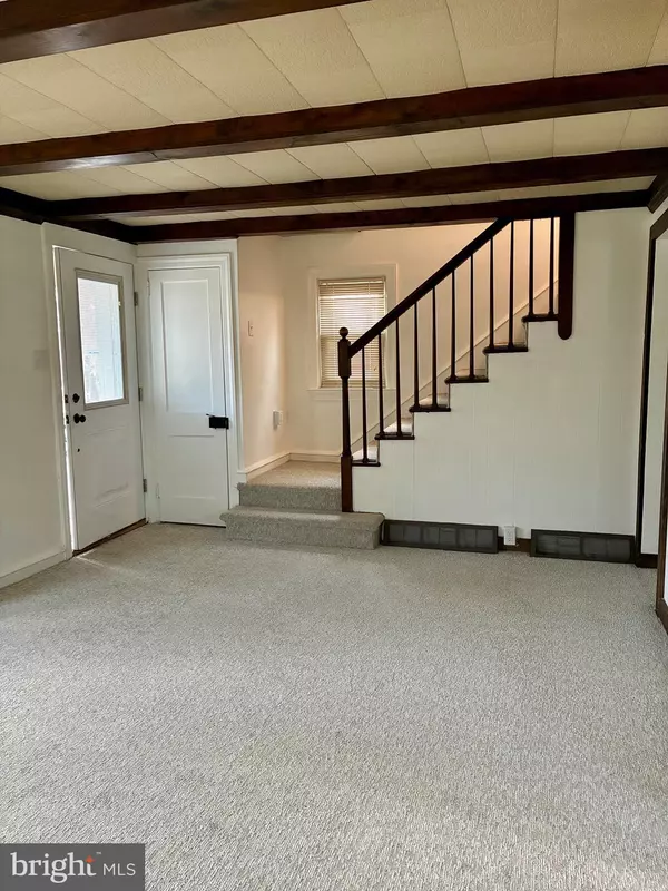 York, PA 17404,935 PARKWAY BOULEVARD & TIOGA ST