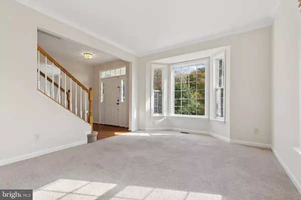 Dumfries, VA 22026,17624 OVERLOOK RD