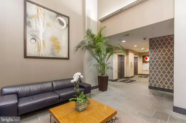 Philadelphia, PA 19102,1425 LOCUST ST #21A