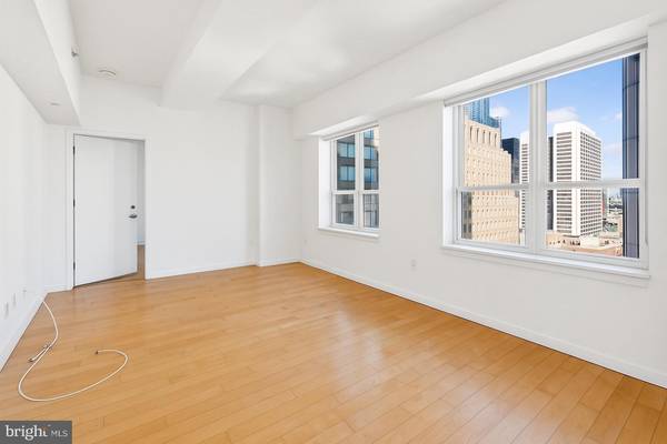 Philadelphia, PA 19102,1425 LOCUST ST #21A