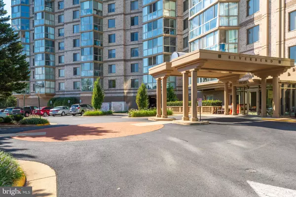 19385 CYPRESS RIDGE TER #907, Leesburg, VA 20176