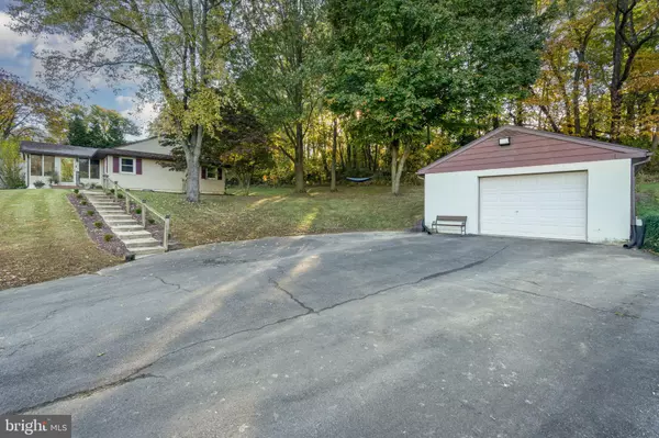Willow Street, PA 17584,212 ERB AVE