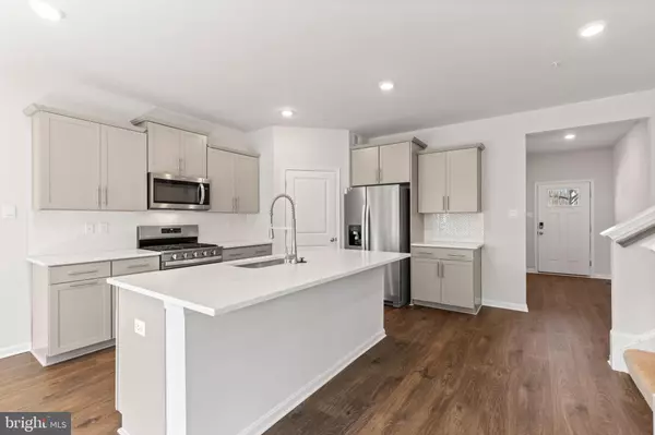 La Plata, MD 20646,660 HOOT OWL LN