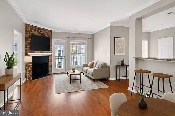 Alexandria, VA 22304,4850 EISENHOWER AVE #427