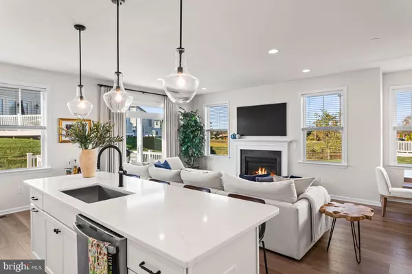 Ivyland, PA 18974,10 SPRING MILL RD