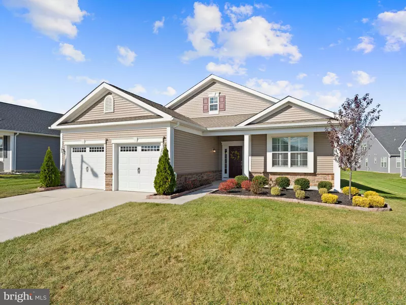 215 KIPPEN DR, Williamstown, NJ 08094