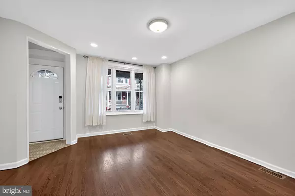 Philadelphia, PA 19104,518 N HOLLY ST