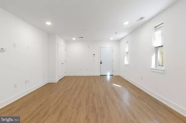 Philadelphia, PA 19121,1335 N MARSTON ST #102