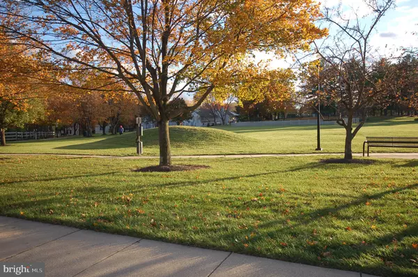 Owings Mills, MD 21117,18 HAWK RISE LN #205