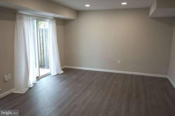 Waldorf, MD 20602,3839 KEARNYS INN PL