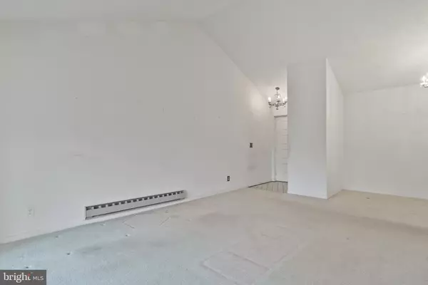 Silver Spring, MD 20906,15300 BEAVERBROOK CT #88-3F