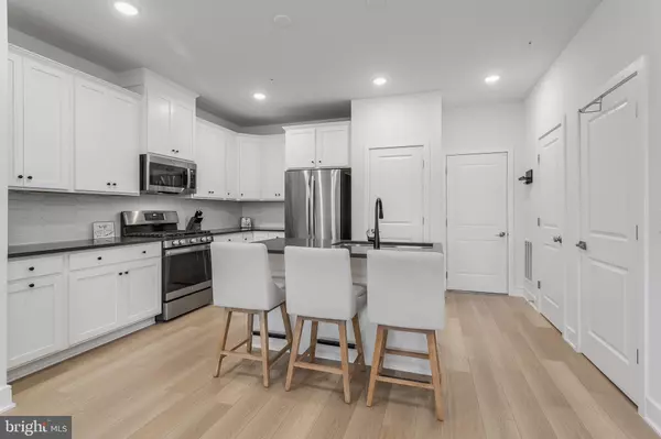 Ashburn, VA 20147,42708 DARALA DR