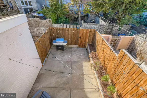 Baltimore, MD 21224,118 N LUZERNE AVE