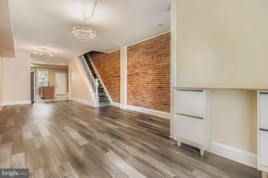 118 N LUZERNE AVE, Baltimore, MD 21224