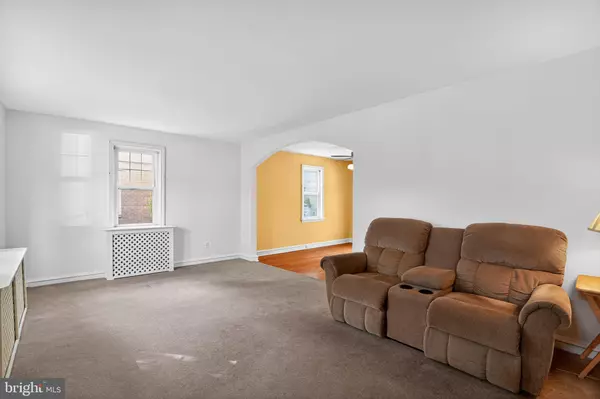 Upper Chichester, PA 19061,944 GALBRAITH AVE