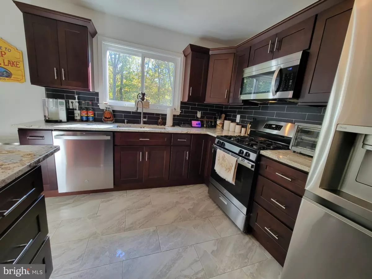 Browns Mills, NJ 08015,405 MASSACHUSETTS RD