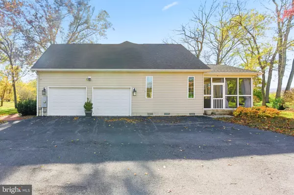 Martinsburg, WV 25403,9 BABBLING BROOK LN