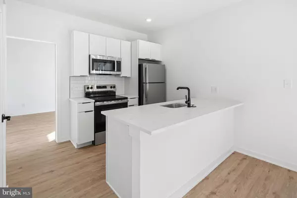 Philadelphia, PA 19122,701 CECIL B MOORE AVE #UNIT 3