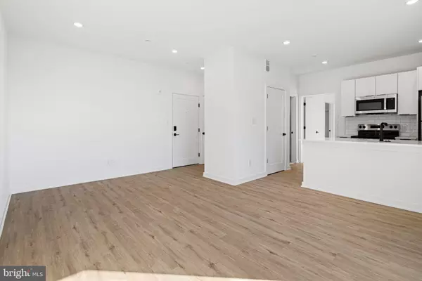 Philadelphia, PA 19122,701 CECIL B MOORE AVE #UNIT 3