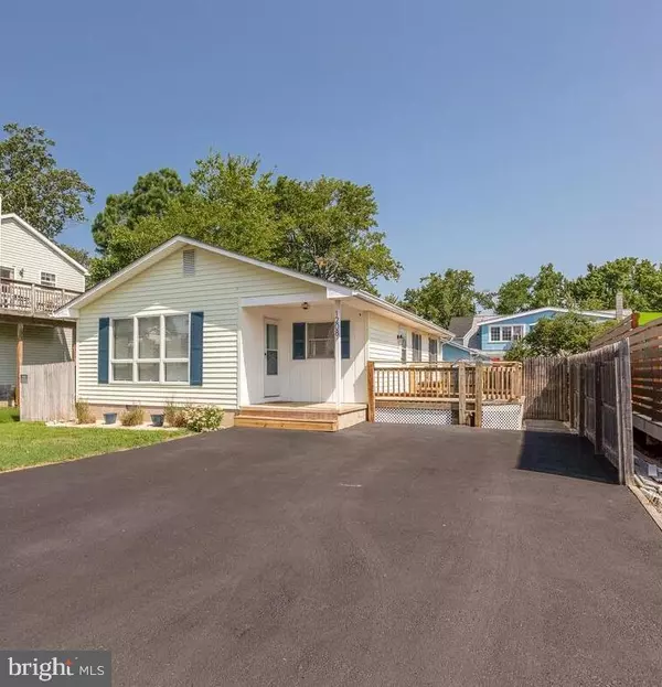 1208 OAK AVE, Shady Side, MD 20764