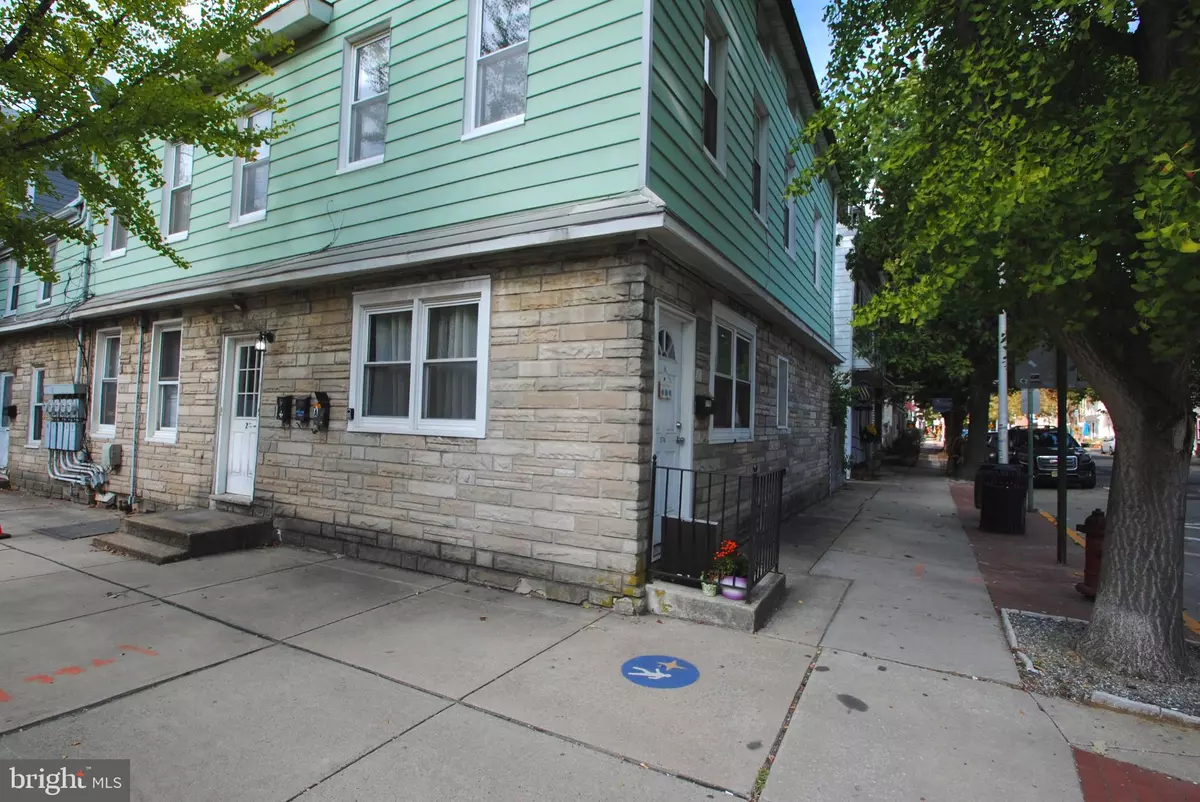 Bordentown, NJ 08505,374 FARNSWORTH AVE