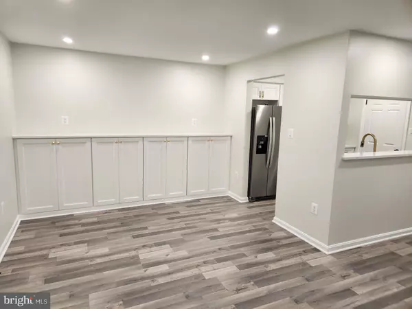 Alexandria, VA 22309,5700 OLDE MILL CT #145