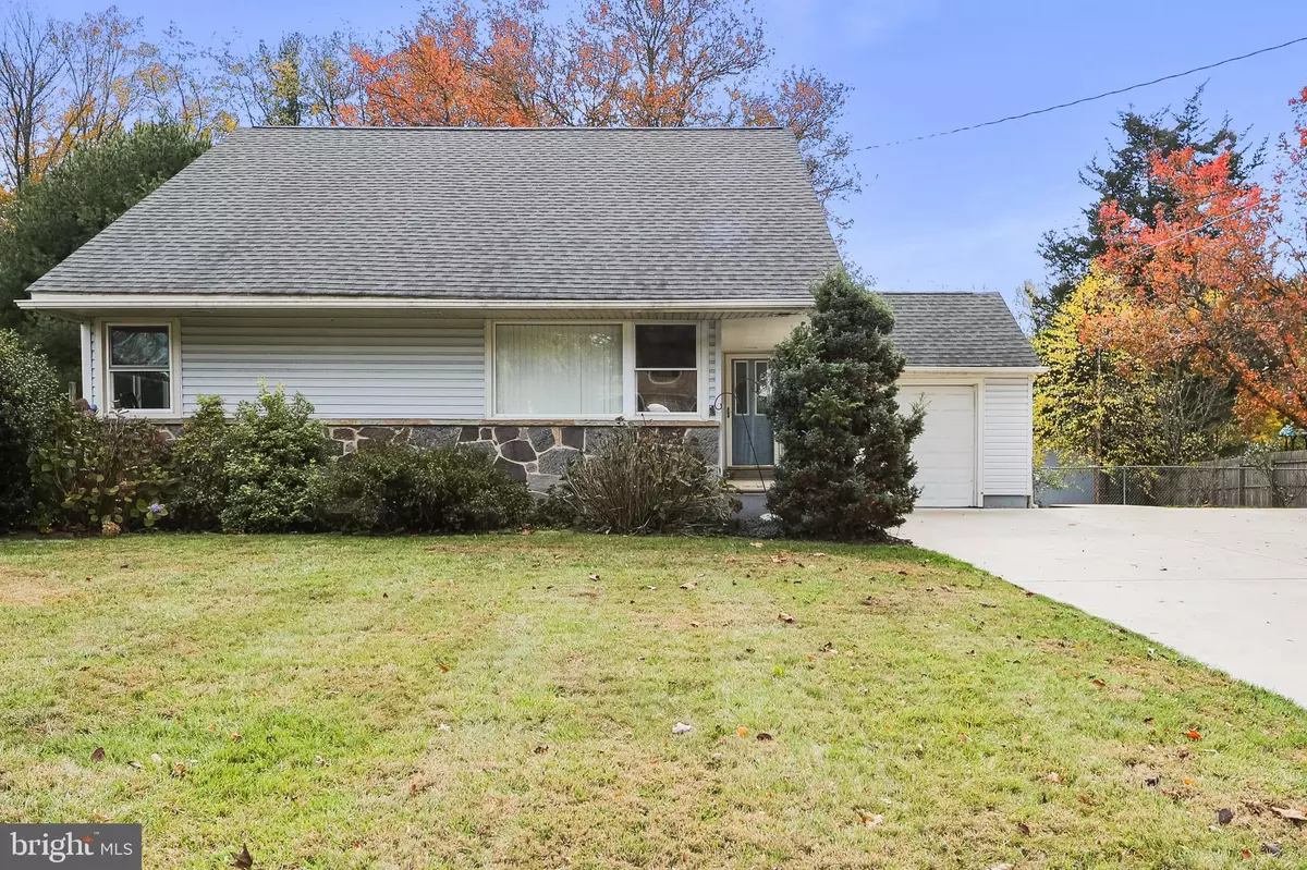 Cherry Hill, NJ 08003,1619 S BOWLING GREEN DR