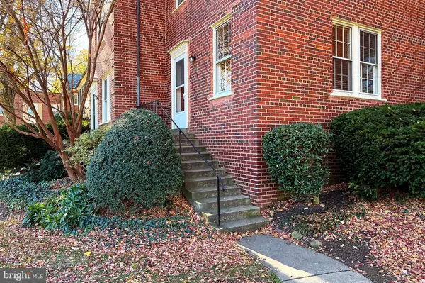 Arlington, VA 22204,1600 S BARTON ST #747