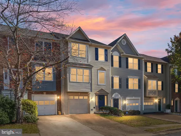 11209 KINGS CREST CT, Fredericksburg, VA 22407