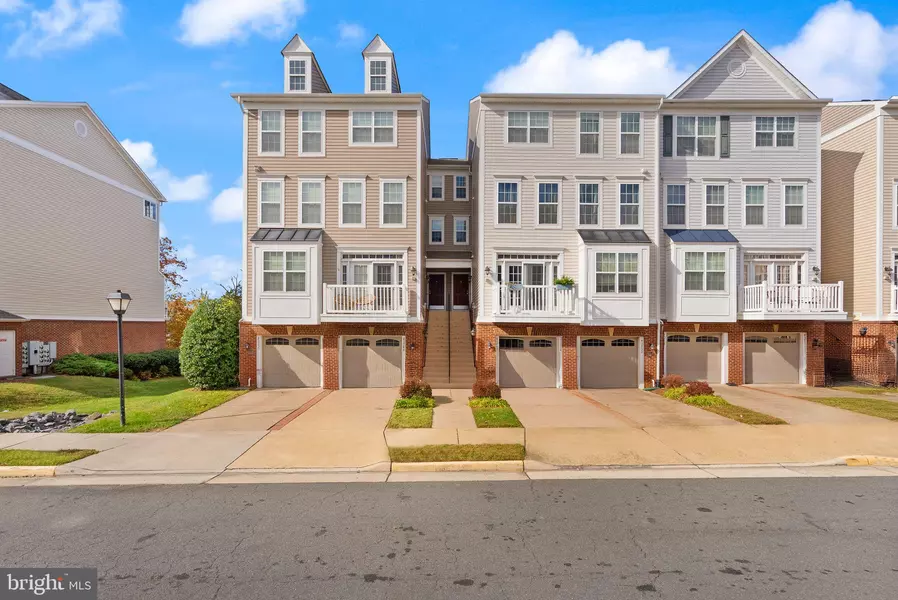 45752 WINDING BRANCH TER, Sterling, VA 20166