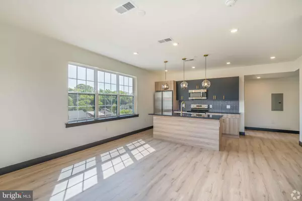 Phoenixville, PA 19460,140 CHURCH ST #C11