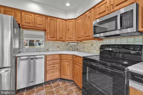 Willow Grove, PA 19090,18 TWIN BROOKS DR