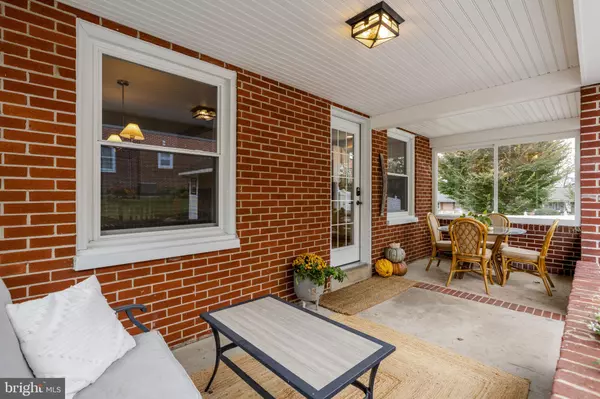 Strasburg, PA 17579,98 LANCASTER AVE