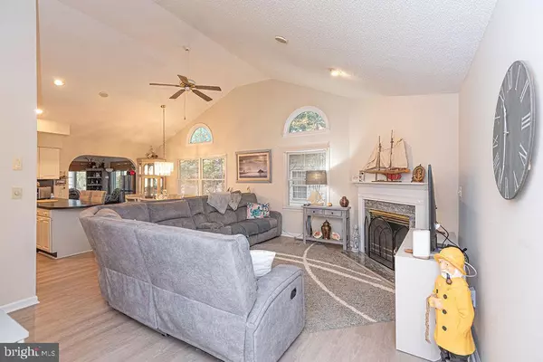 Ocean Pines, MD 21811,100 WHITE HORSE DR