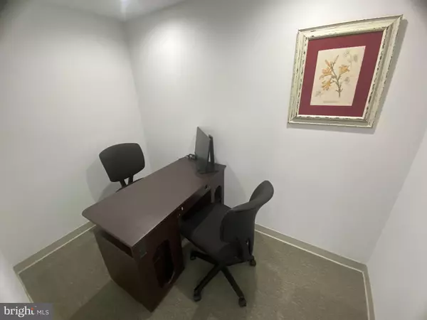 Springfield, VA 22152,6371 ROLLING MILL PL #103