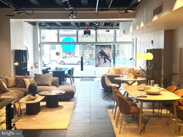 Washington, DC 20007,3342 M ST NW