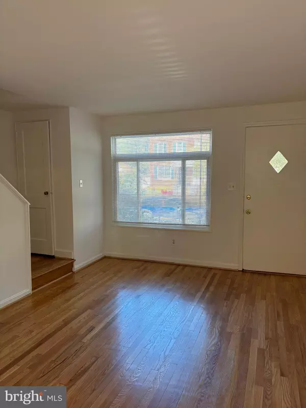 Arlington, VA 22204,3222 13TH RD S