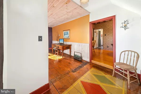 Quakertown, PA 18951,865 OLD BETHLEHEM RD