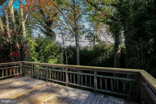 Rockville, MD 20852,839 BOWIE RD