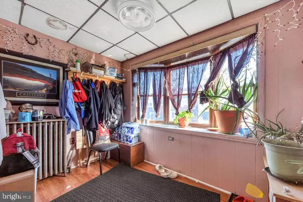 Upper Darby, PA 19082,40 LAMPORT RD