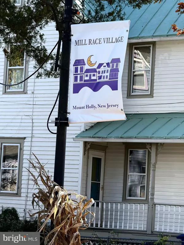 Mount Holly, NJ 08060,43 WHITE ST