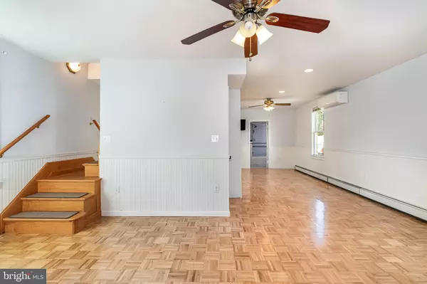 Mechanicsburg, PA 17055,112 S WASHINGTON STREET