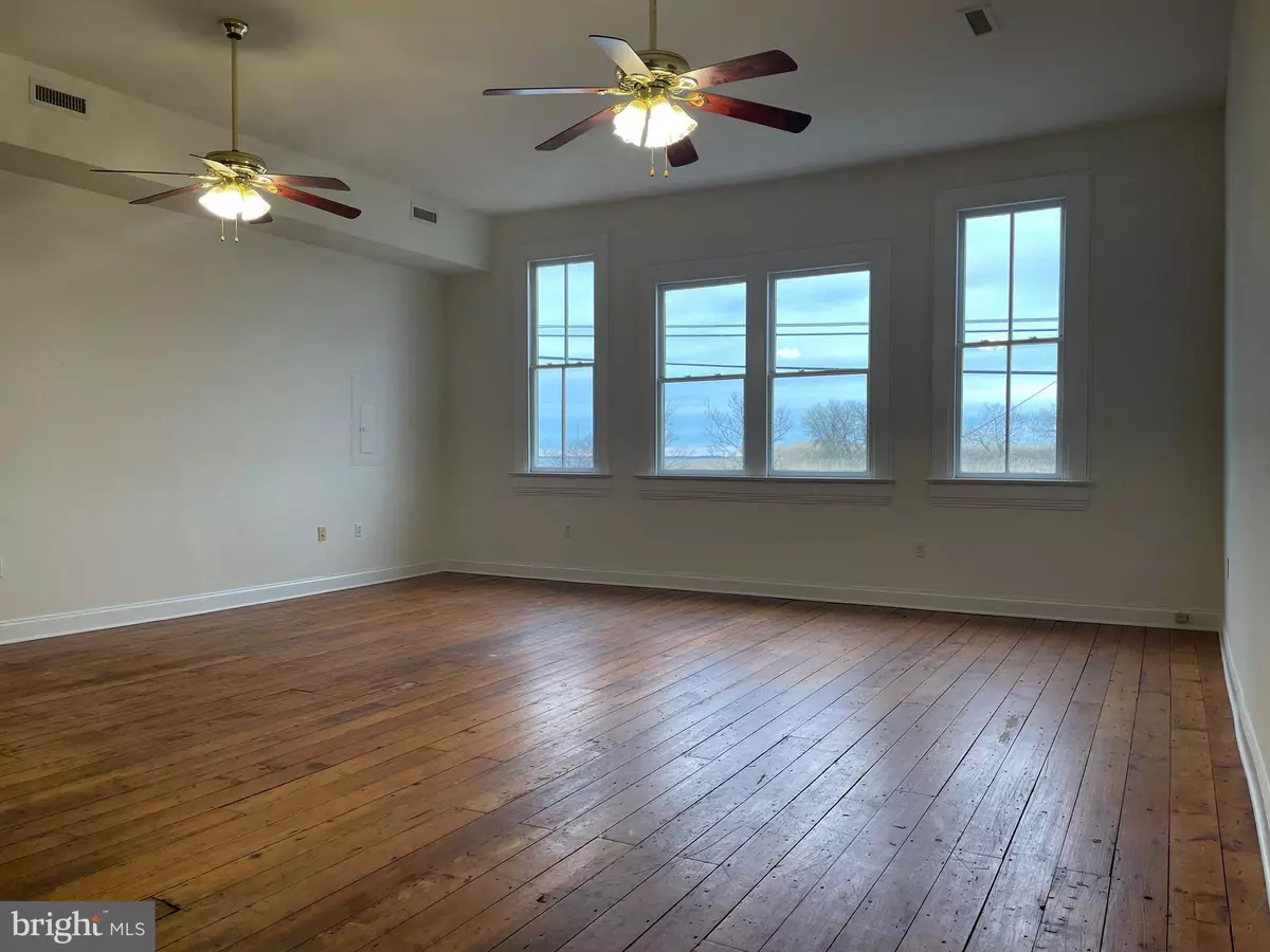 Delaware City, DE 19706,70 CLINTON ST