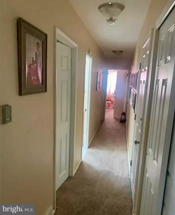 Philadelphia, PA 19111,7631 ALGON AVE #2